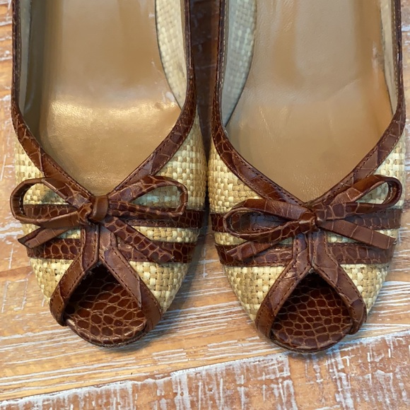 Stuart Weitzman open toe heels - Picture 3 of 10